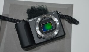 ソニー  VLOGCAM ZV-E10 II ｜動画も写真も簡単に自分色！レンズ交換式Vlogカメラ