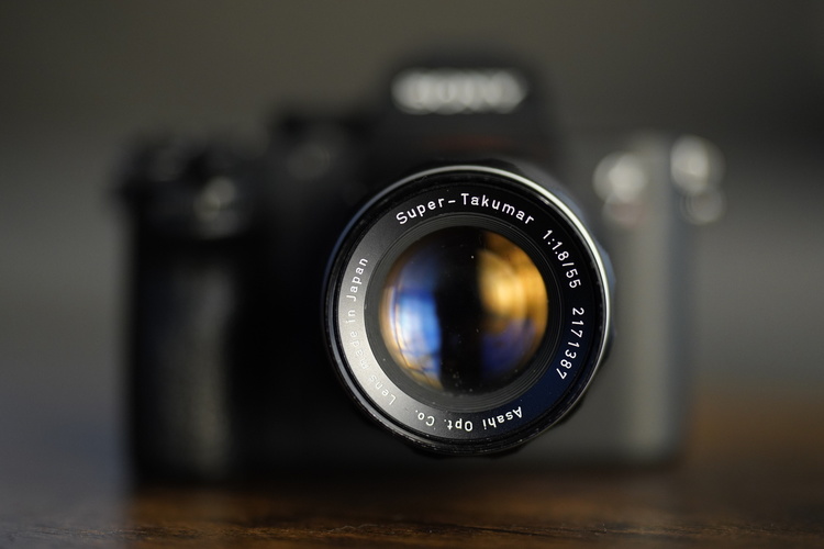 オールドレンズを手軽にはじめる最初の一本におすすめ！｜ペンタックス Super Takumar 55mm F1.8