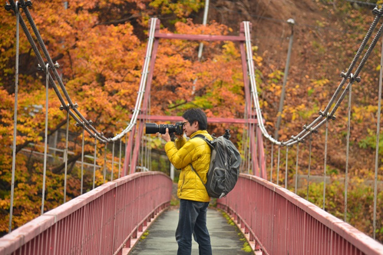 写真家のカメラバッグの中身が知りたい！～国内撮影編～｜三田崇博